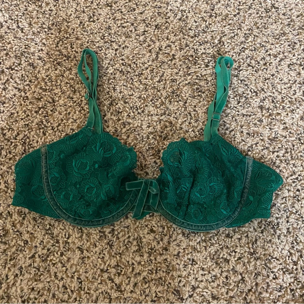 Victorias Secret Forest Green Velvet Unlined Bra Very Sexy Push Up 34C y2k